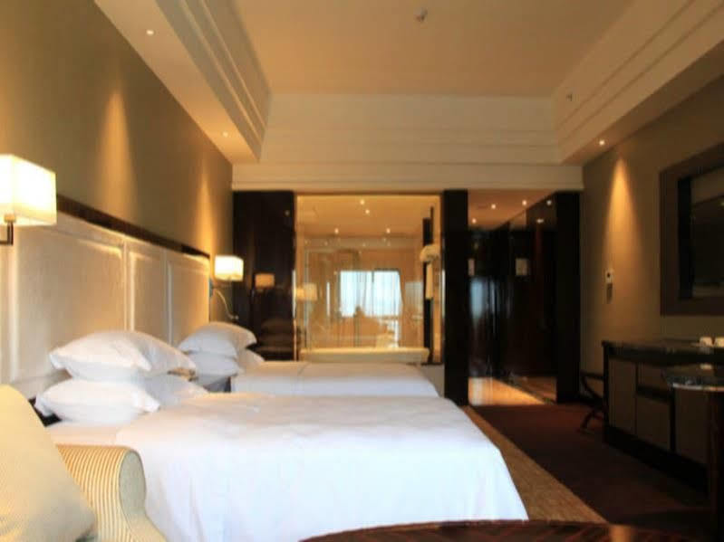 Country Garden Phoenix Hotel Kaiping Цзянминь Екстер'єр фото